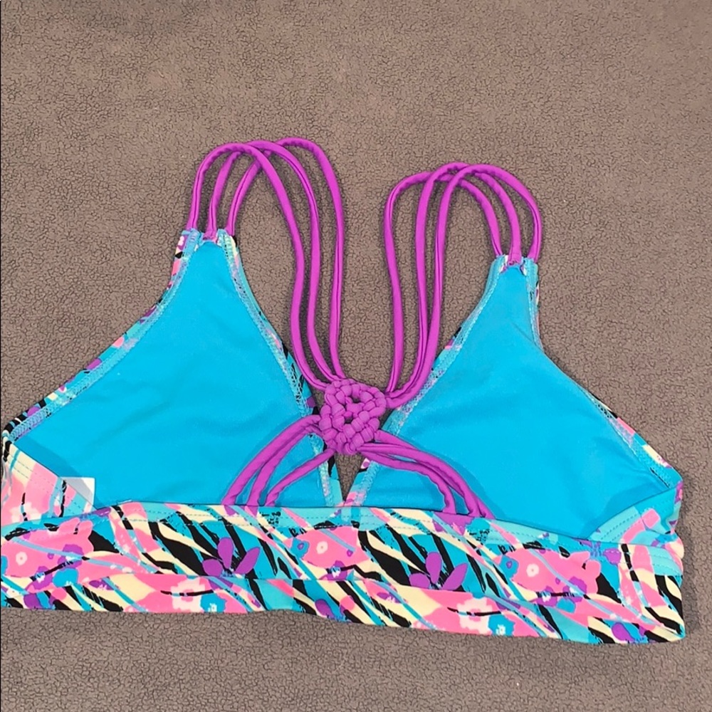 Patterned Bikini - Picture 3 of 5